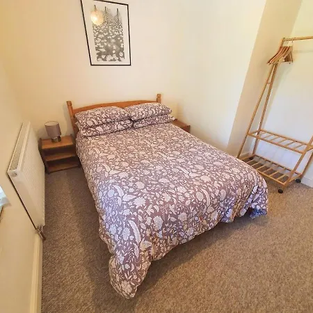 Bassett Flat With 2 Bedrooms And Superfast Wi-Fi Sittingbourne Exterior photo
