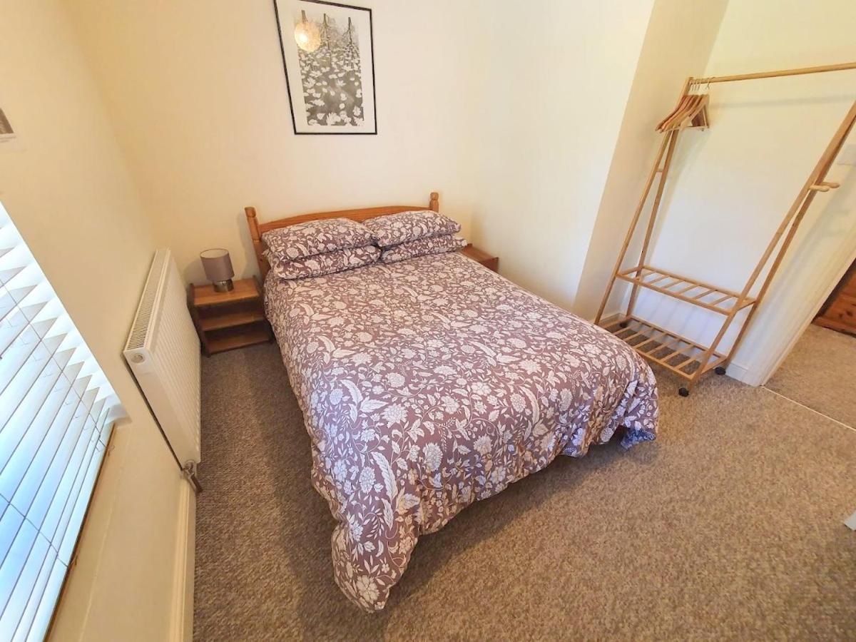 Bassett Flat With 2 Bedrooms And Superfast Wi-fi * Sittingbourne